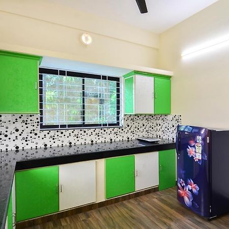 Oyo Home 81801 Akash Villa Trippapur Eksteriør billede
