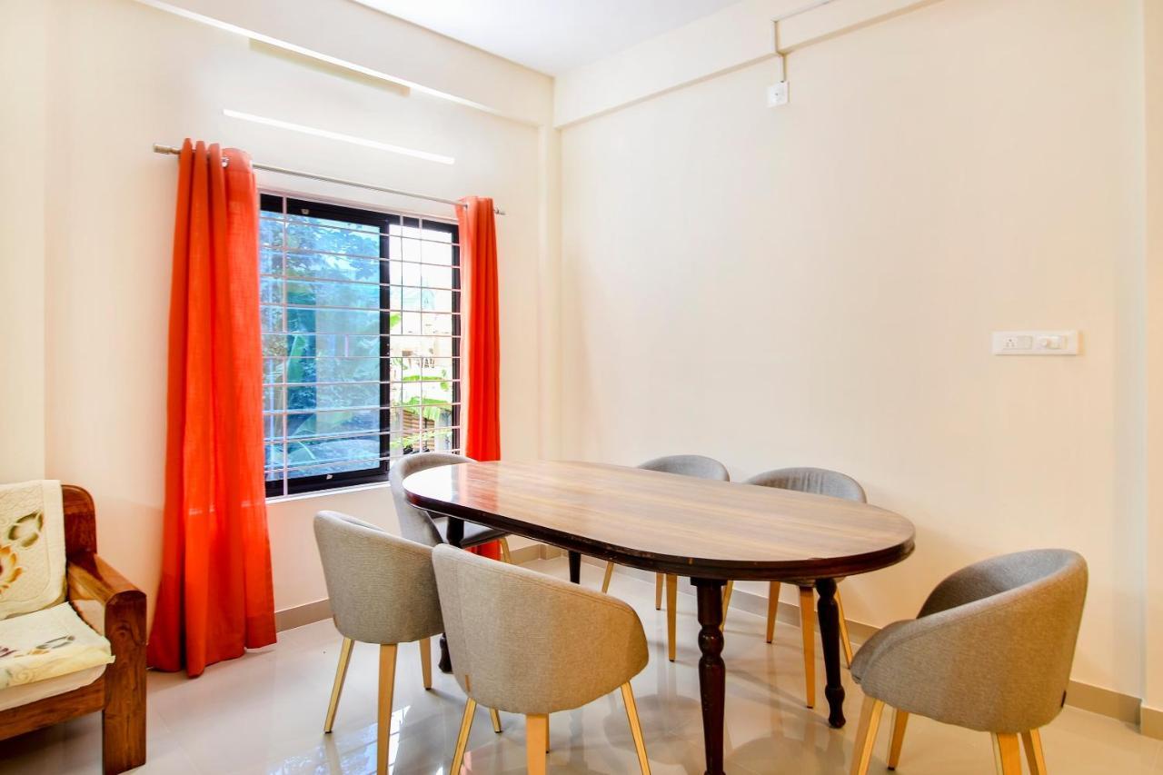 Oyo Home 81801 Akash Villa Trippapur Eksteriør billede
