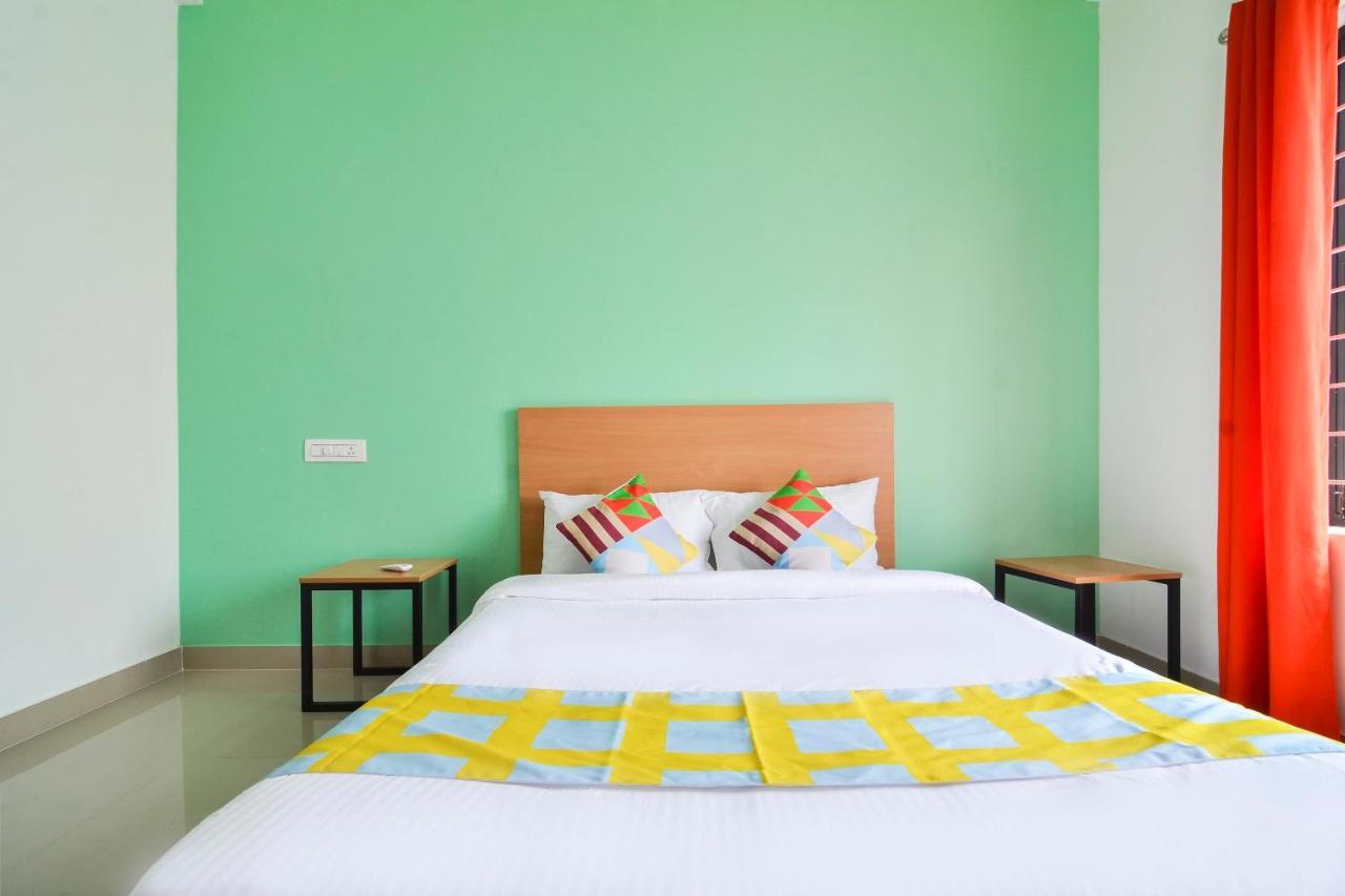 Oyo Home 81801 Akash Villa Trippapur Eksteriør billede
