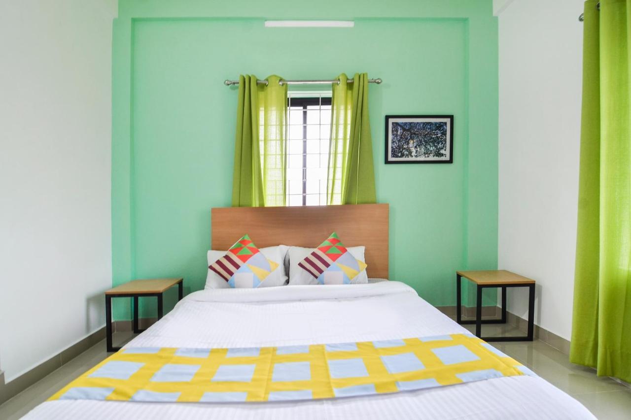 Oyo Home 81801 Akash Villa Trippapur Eksteriør billede