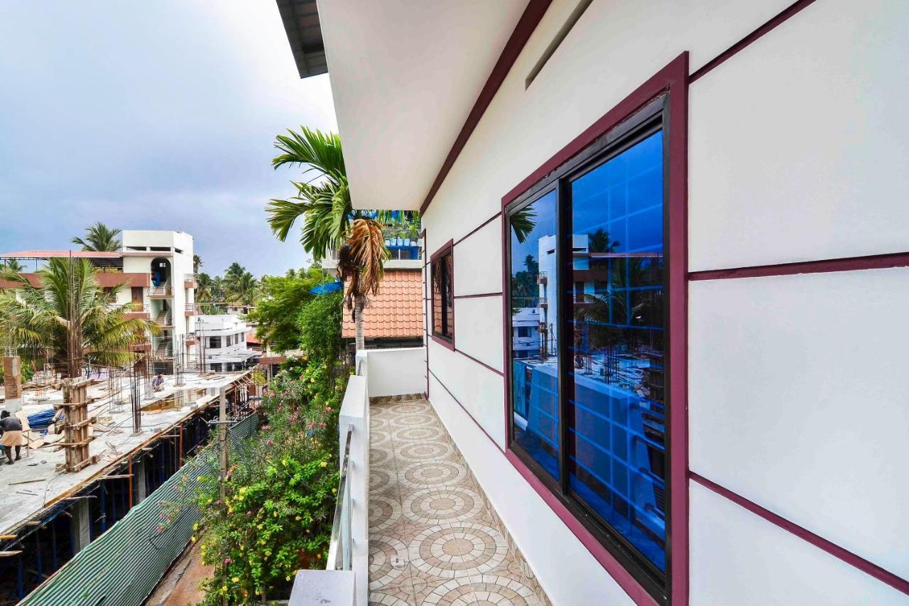 Oyo Home 81801 Akash Villa Trippapur Eksteriør billede