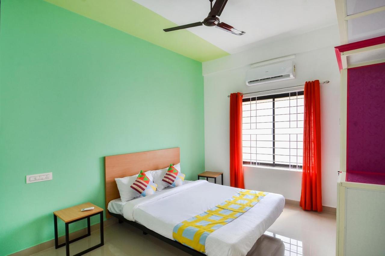 Oyo Home 81801 Akash Villa Trippapur Eksteriør billede