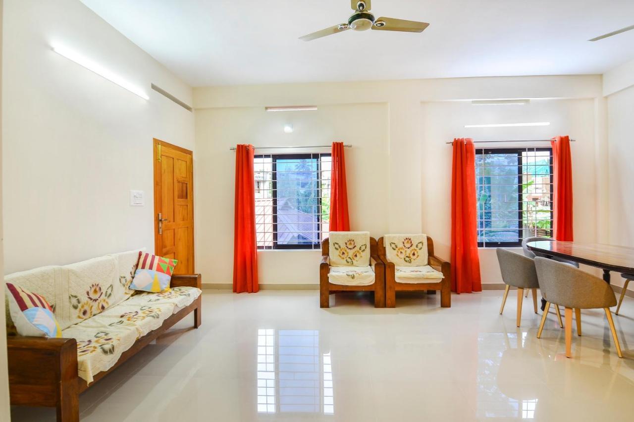 Oyo Home 81801 Akash Villa Trippapur Eksteriør billede