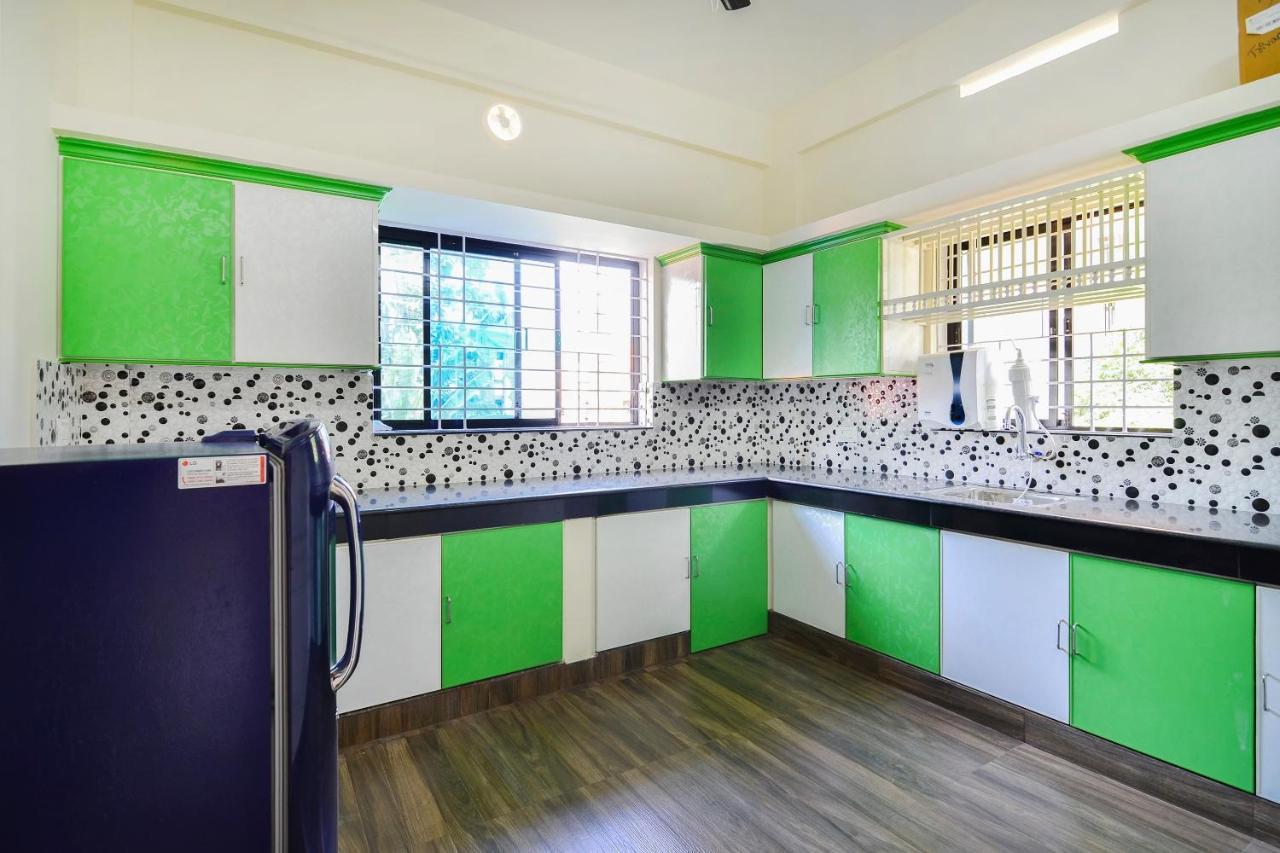 Oyo Home 81801 Akash Villa Trippapur Eksteriør billede