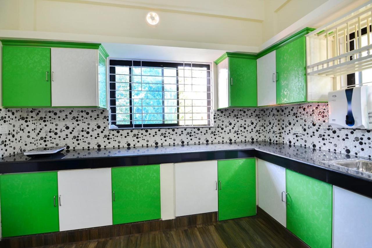 Oyo Home 81801 Akash Villa Trippapur Eksteriør billede